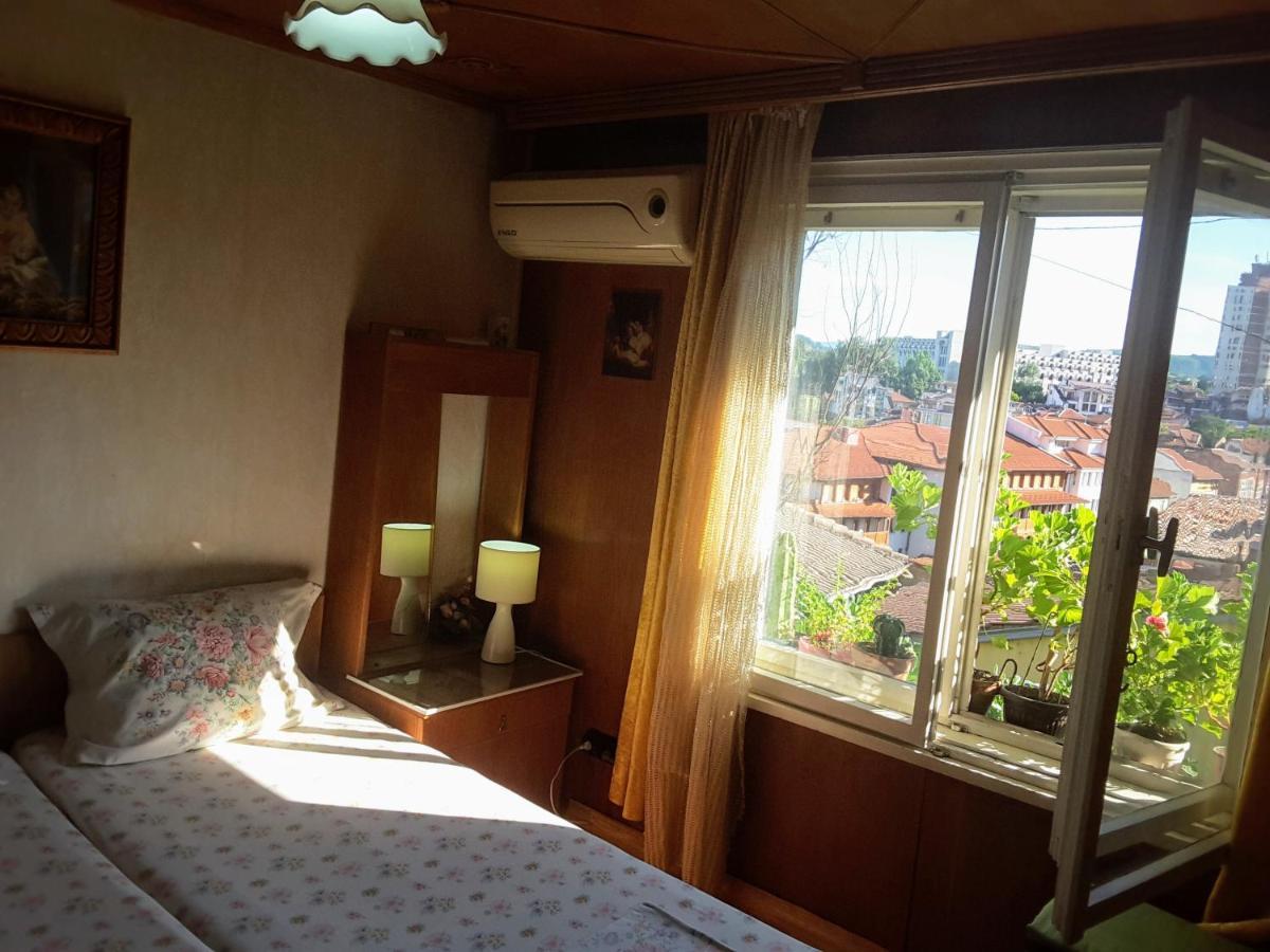Diana Guesthouse Veliko Turnovo Bagian luar foto
