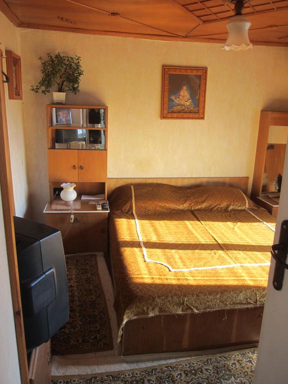 Diana Guesthouse Veliko Turnovo Bagian luar foto