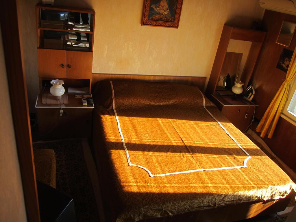 Diana Guesthouse Veliko Turnovo Bagian luar foto