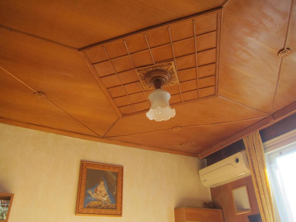Diana Guesthouse Veliko Turnovo Bagian luar foto